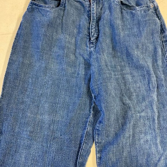 Ralph Lauren Women's Lightweight Denim Capris Petite Size 10 - Picture 3 of 7